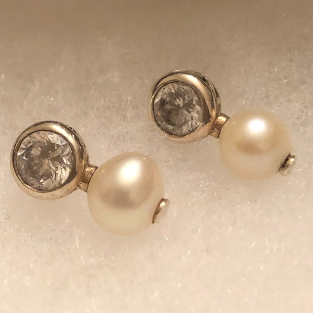 Rare Silpada Filigree Sterling Silver Pearl Cubic Zirconia Post Earrings P2118 - Picture 4 of 16
